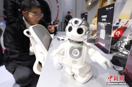 2025世界智能制造博覽會南京啟幕 智能機器人扎堆亮相，前沿裝備各展絕活